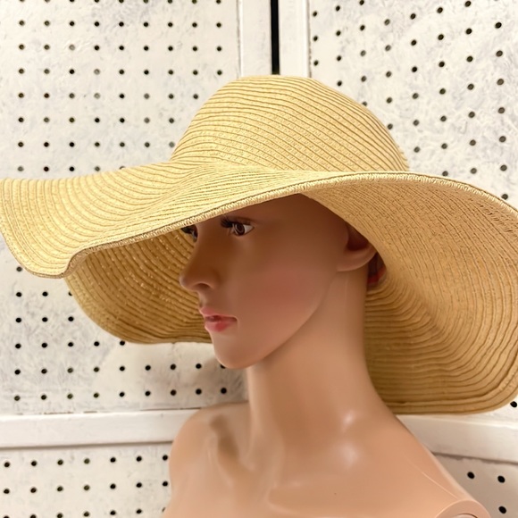 J.Crew beach hat - Picture 3 of 10